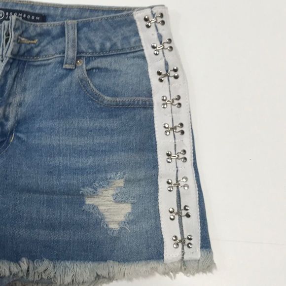 High-waist Denim Shorts Embellished Sides - Picture 6 of 11